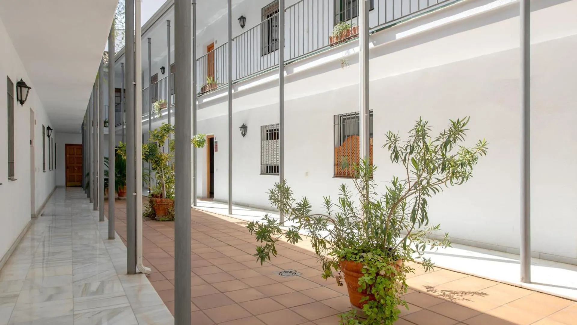 Monsalves Patio, Centrico Y Con Garaje Gratis Apartment Seville 0*,  Spain